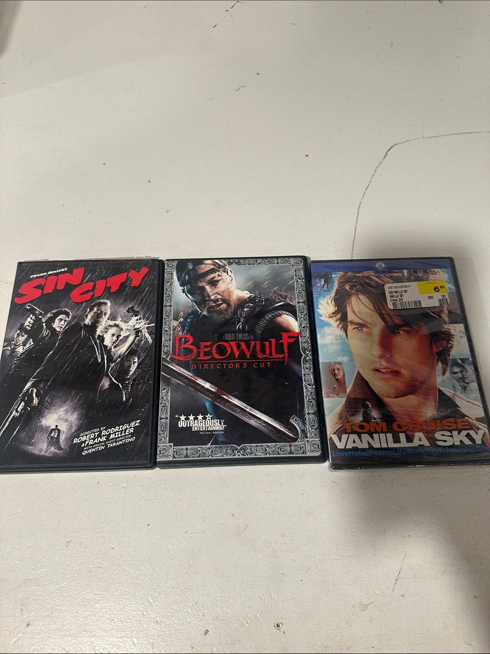 Assorted Movie DVD Bundle - Black Cases (Sin City, Beowulf, Vanilla Sky)